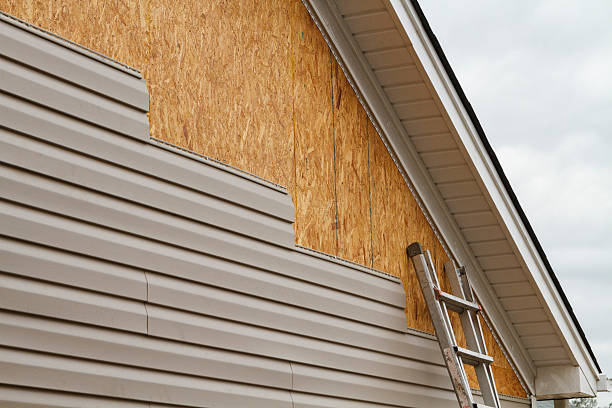 24/7 Emergency Vinyl Siding experts in Castalia, OH